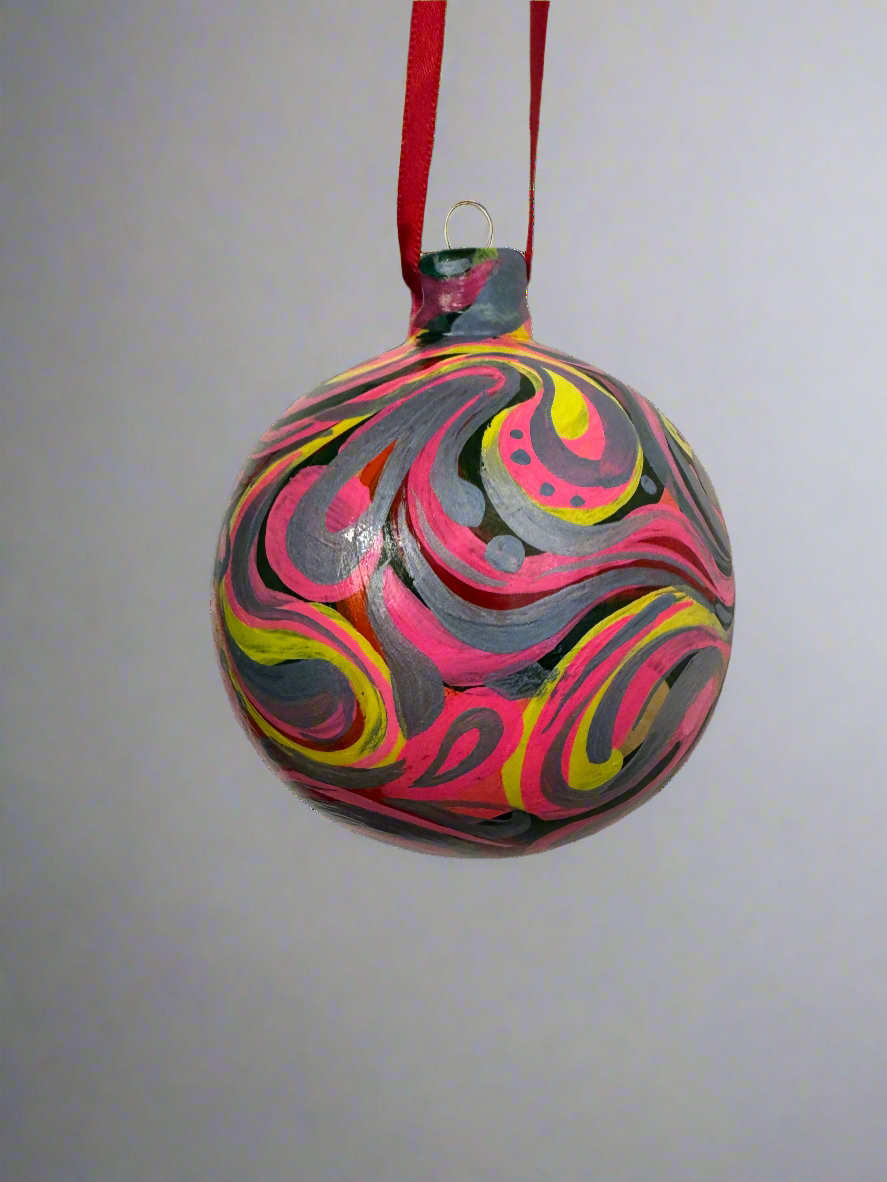 Pink swirl ornament